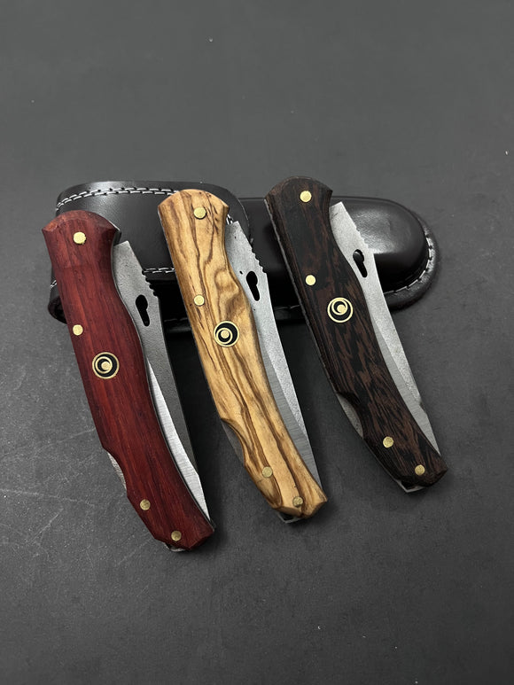 Folding Knife With Leather Sheath fk1023